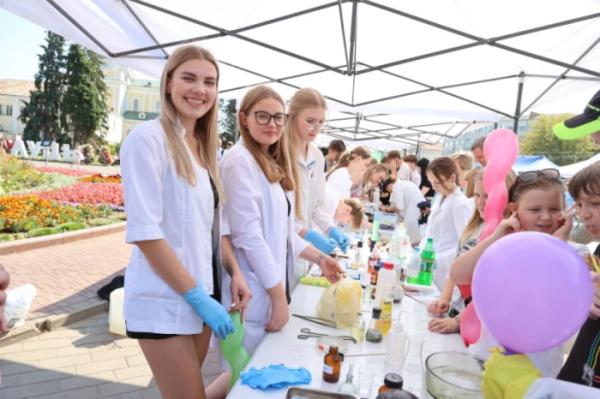 Робототехніка, дрони та досліди: у Луцьку – XІ Наукові пікніки19