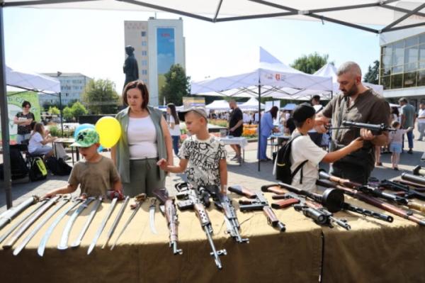Робототехніка, дрони та досліди: у Луцьку – XІ Наукові пікніки13