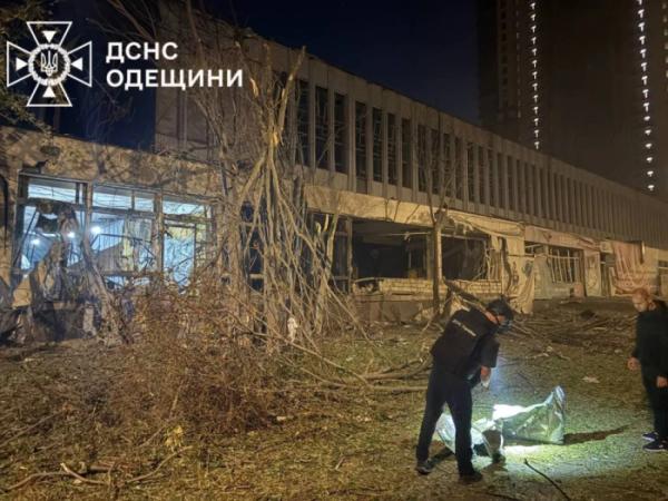 Росія масовано атакувала Одесу дронами: постраждали три людини2