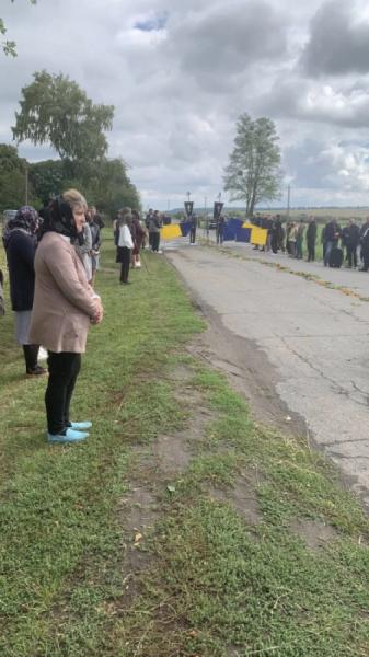 У Берестечківській громаді провели в останню дорогу воїна Володимира Чижука3