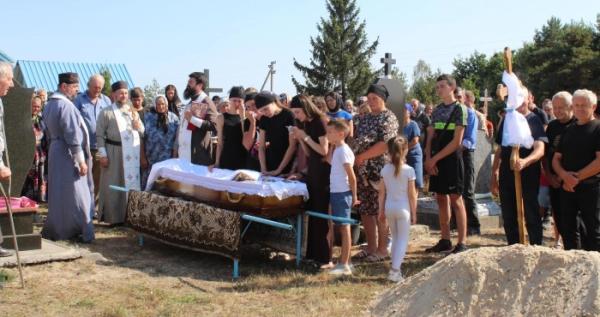 У Духчі в останню дорогу провели захисника України Віктора Ковальчука