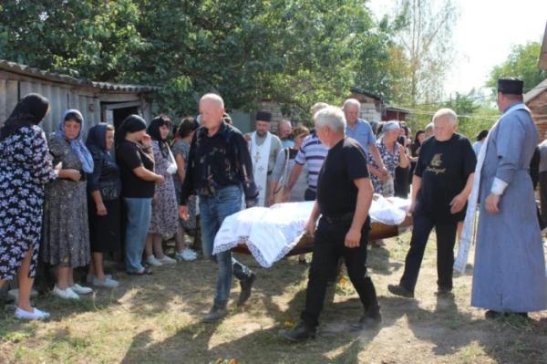 У Духчі в останню дорогу провели захисника України Віктора Ковальчука14