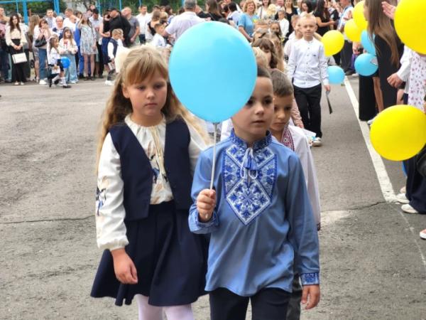 У Ковелі 750 першокласників сіли за шкільні парти24