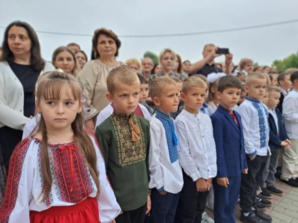 У Ковелі 750 першокласників сіли за шкільні парти25