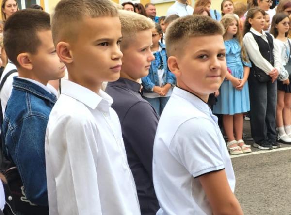 У Ковелі 750 першокласників сіли за шкільні парти21