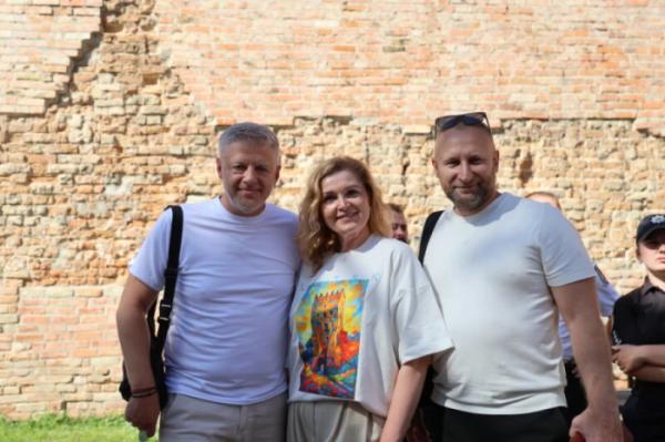 У Луцькому замку Kalush Orchestra відкривали благодійний фестиваль «Амбасадор Дитинства»31