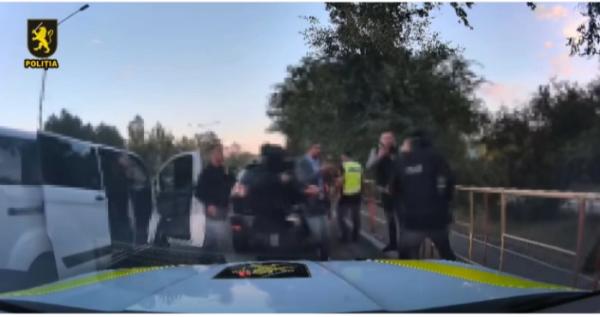 Скріншот із поліцейського відео з затриманням