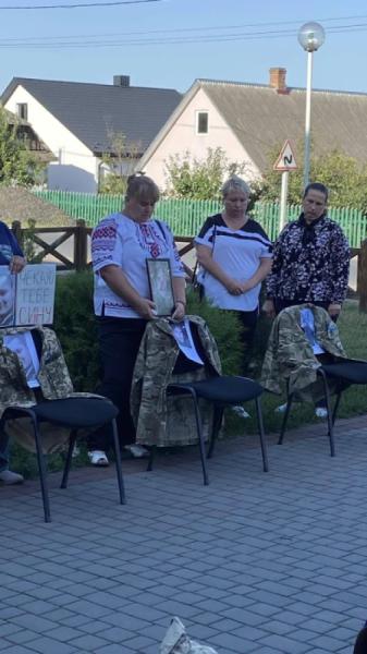 У Поворській громаді нагадали про зниклих безвісти захисників15