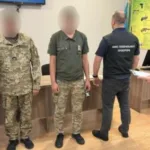 У пункті пропуску «Угринів» викрили військовослужбовців, які сприяли незаконному виїзду за кордон понад 80 чоловіків