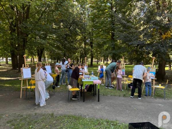 У Шептицькому дітям загиблих захисників та захисниць вручили пам’ятні кулони «Батьківське серце»8