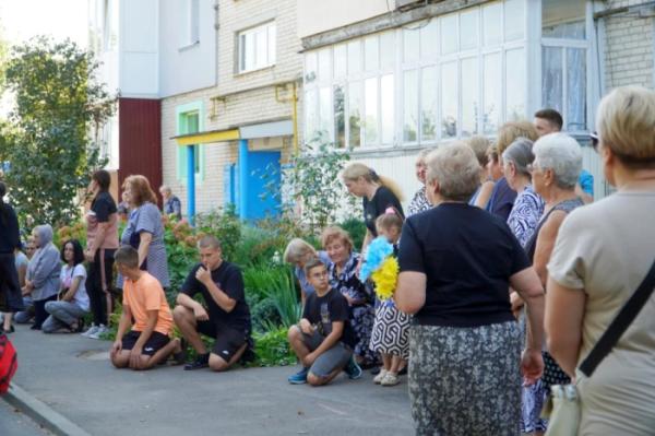 У Володимирі попрощалися із захисником Максимом Романюком6