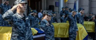 В Одесі попрощалися з курсантами Інституту ВМС, загиблими від удару дрона біля Вилкового