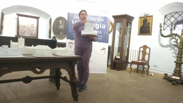 В Острозі презентували тактильні макети архітектурних пам’яток для інклюзивної екскурсії5