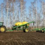 Аграрії Волині завершують посів озимих і продовжують збір пізніх культур