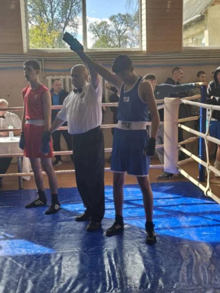 Боксери з Луцька, Любомля та Володимира відзмагалися на чемпіонаті ФСТ «Колос», здобувши чотири медалі5