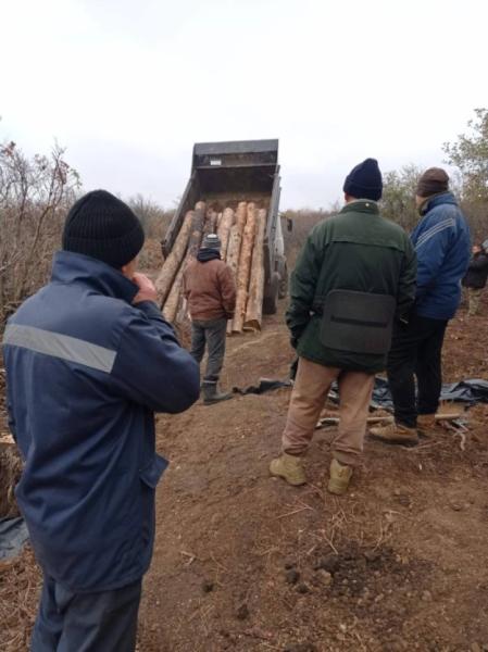 Дубенська громада допомагає  облаштовувати оборонні укріплення на Донеччині2