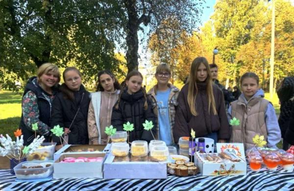 На благодійному ярмарку у Турійську зібрали понад 76 тисяч для ЗСУ16