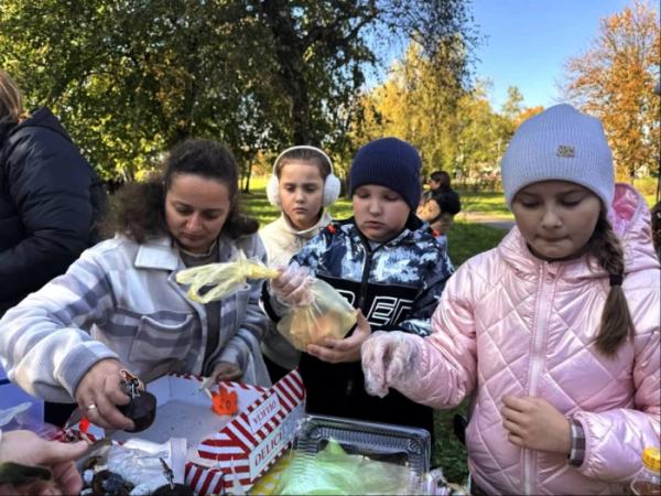 На благодійному ярмарку у Турійську зібрали понад 76 тисяч для ЗСУ11