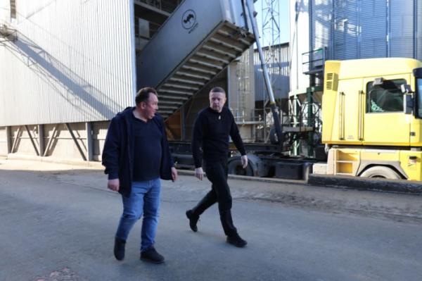 Продукція агрохолдингів у Луцькому районі може подорожчати через процес збору і сушіння врожаю8