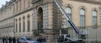 Сім хвилин, що приголомшили світ: у Луврі вкрали коштовності Наполеона