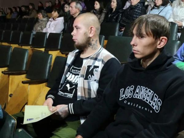 У День захисників і захисниць України у Турійську рідним вручили посмертні нагороди11