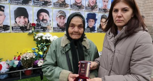 У День захисників і захисниць України у Турійську рідним вручили посмертні нагороди