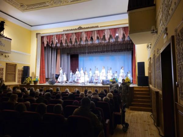 У Ковелі подякували захисникам і захисницям України32