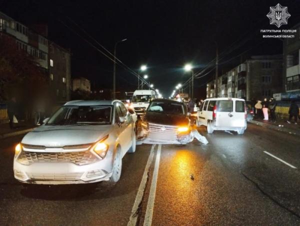 У Луцьку на проспекті Соборності сталося ДТП2