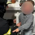 У Луцьку рятувальники допомогли дитині, рука якої застрягла в батареї