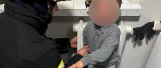 У Луцьку рятувальники допомогли дитині, рука якої застрягла в батареї