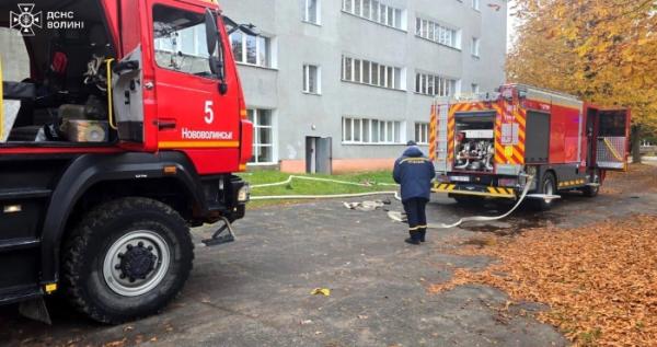 У Нововолинську горів підвал гуртожитку У Нововолинську горів підвал гуртожитку