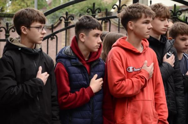 У Рівному відкрили меморіальну дошку захиснику України Богдану Гордійчуку1