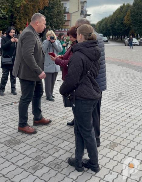 У Шептицькому рідним захисників вручили державні нагороди8