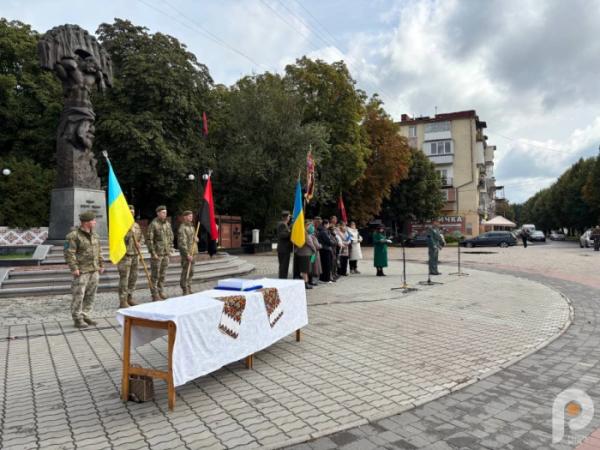 У Шептицькому рідним захисників вручили державні нагороди10