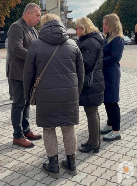 У Шептицькому рідним захисників вручили державні нагороди17