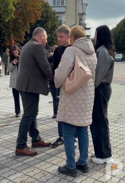 У Шептицькому рідним захисників вручили державні нагороди13