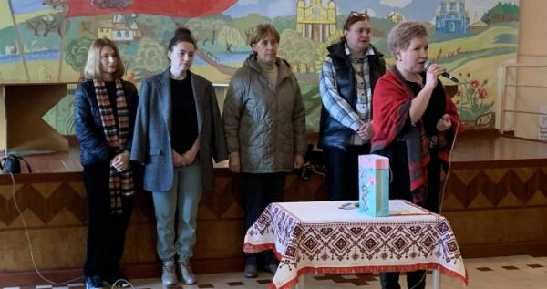 У Соснівському ліцеї на благодійних ярмарках зібрали понад 100 тисяч гривень для захисників