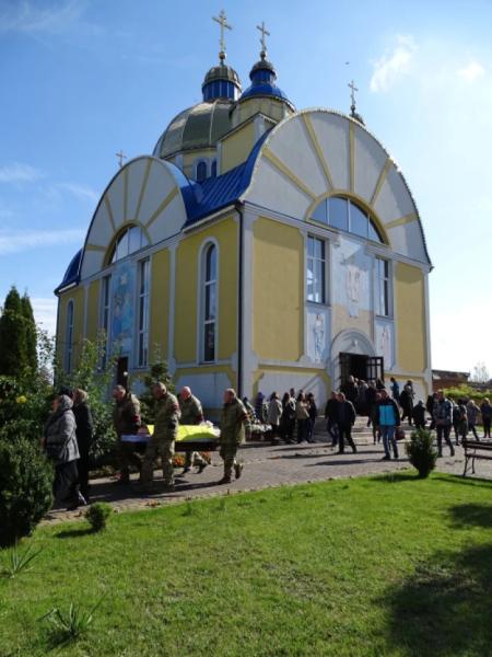У Турійську попрощалися із захисником Михайлом Ткачуком10