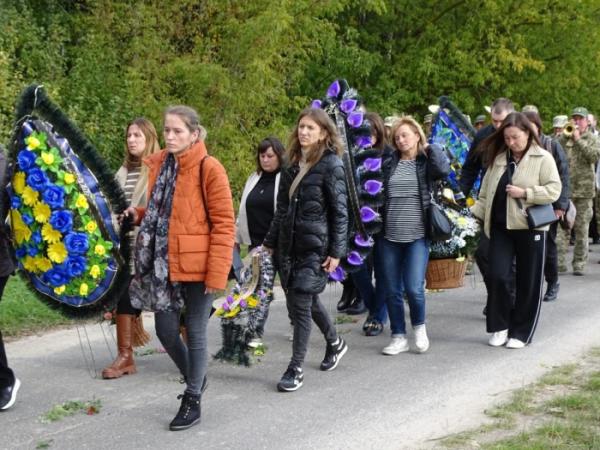 У Турійську попрощалися із захисником Михайлом Ткачуком12