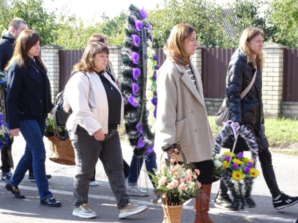 У Турійську попрощалися із захисником Михайлом Ткачуком17