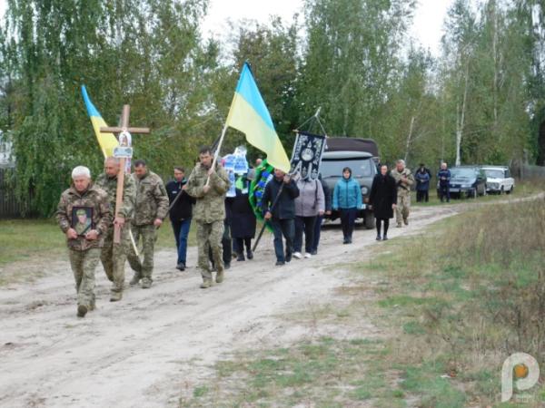 У Вичівці в останню путь провели молодшого сержанта Романа Улітка16