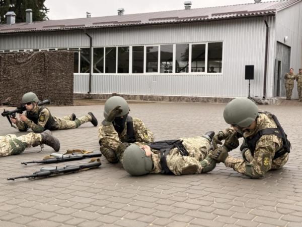 У Володимирському педколеджі запрацював сучасний навчальний осередок «Захист України»5