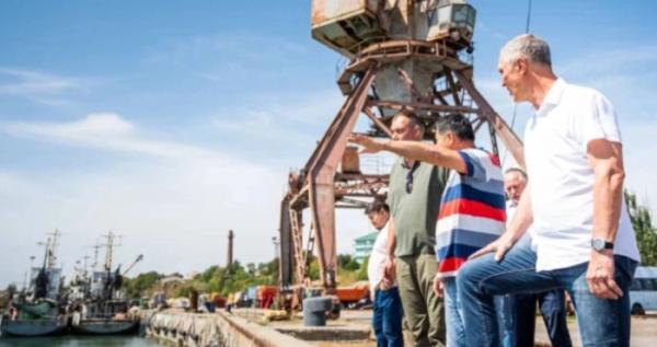 Гауляйтер Сальдо в порту Генічеська Гауляйтер Сальдо в порту Генічеська