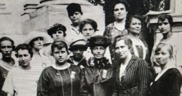 Учасниці українського жіночого конгресу у Відні, 1921 рік