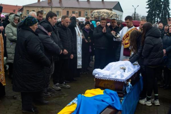 Дубно вшанувало пам’ять Віталія Шума, загиблого на Харківщині4