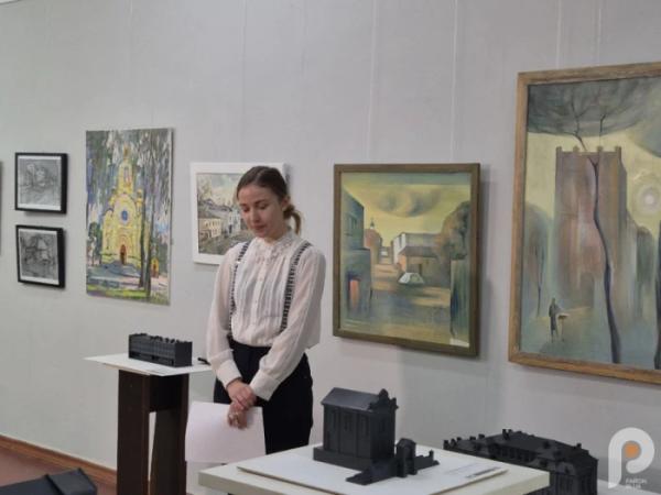 Історія на дотик: у Рівному презентували тактильну історичну карту міста 1920-1930-х років9