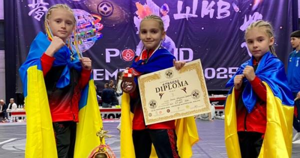 Юні каратистки Корецької ДЮСШ представили Україну на світових змаганнях у Польщі та здобули призове місце