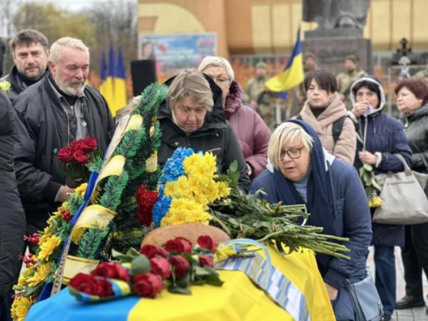 «На Щиті»: у Рівному попрощалися із захисником Сергієм Фоміним, який вважався зниклим безвісти1