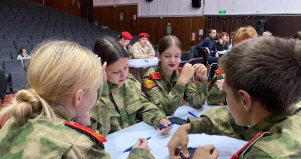 Окупаційна ідеологічна обробка молоді в Генічеську