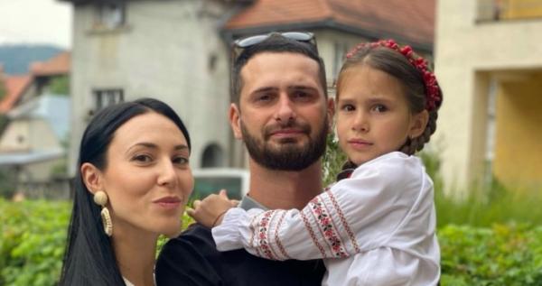 Прикордонник на позивний Ґуґл із родиною Прикордонник на позивний Ґуґл із родиною